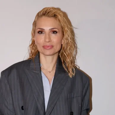 Μαρία Ηλιάκη: Μετά την τομή από τη χειρουργική επέμβαση που έκανε στο χέρι της