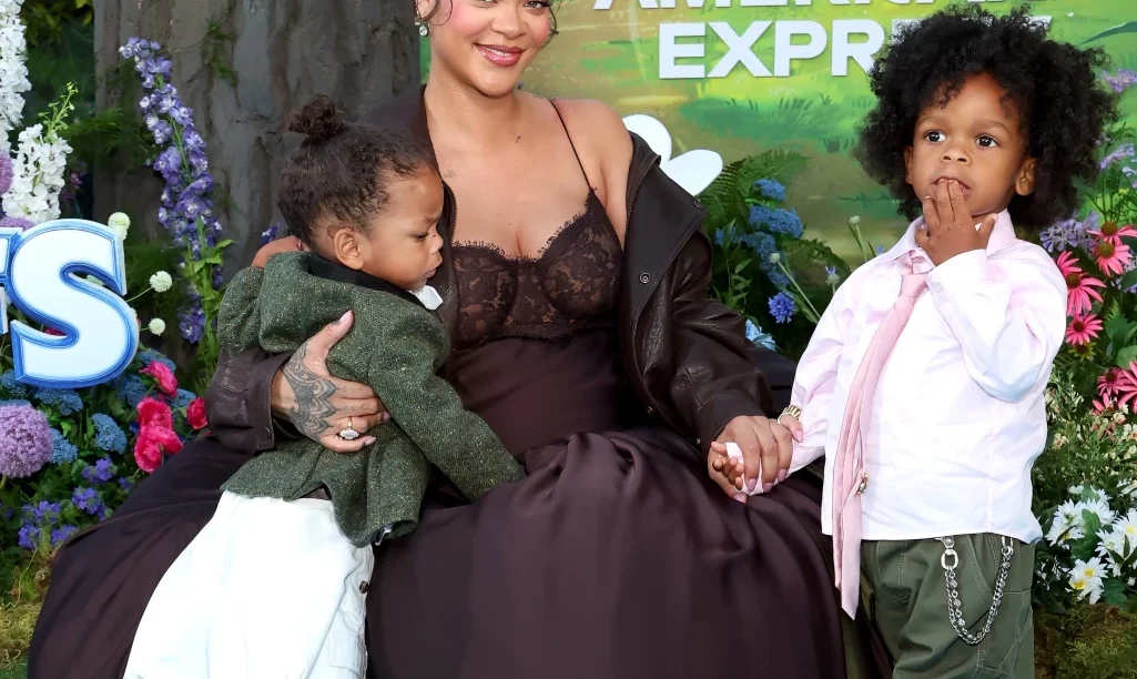 Η Ριάνα στην πιο cute red carpet εμφάνιση