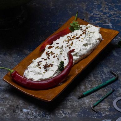 Τυροκαυτερή με φέτα και γιαούρτι