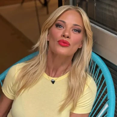 Γενέθλια για την Ζέτα Μακρυπούλια: Η διήγηση για την ημέρα που γεννήθηκε