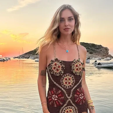 Κιάρα Φεράνι: Δημοσίευσε για πρώτη φορά φωτογραφία με τον χρυσό κληρονόμο, σύντροφό της