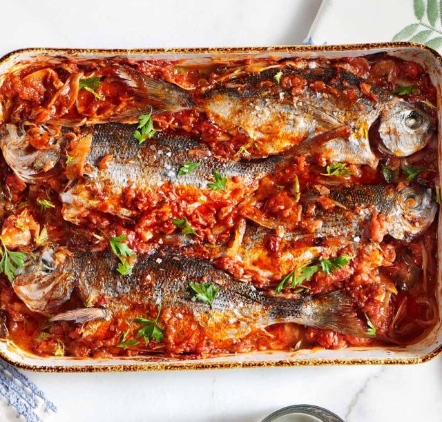 Κολιοί στο φούρνο πλακί​