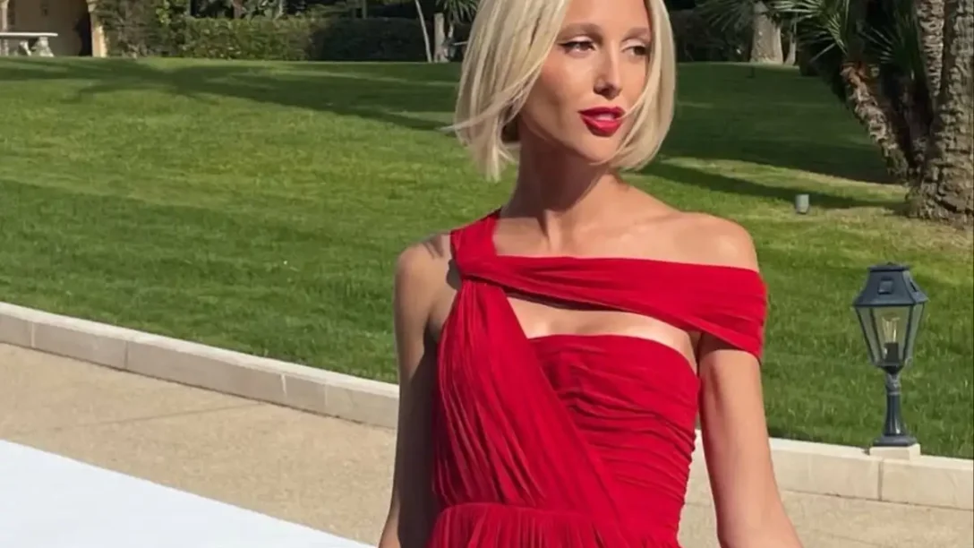 Μαρία Ολυμπία: Οι σπάνιες φωτογραφίες με τον σύντροφό στην παραλία