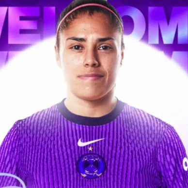 Ποδόσφαιρο γυναικών: Η Λίζμπεθ Οβάλλε έγινε η πιο ακριβή μεταγραφή στην ιστορία