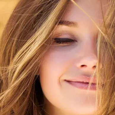 Έχεις τριχόπτωση; 6 συμπληρωματικές κινήσεις που θα σώσουν τα μαλλιά σου