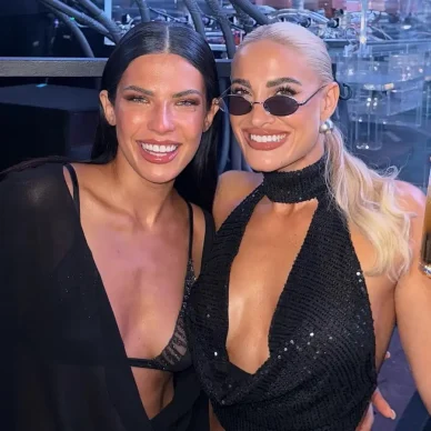 Ιωάννα Τούνη – Στέλα Πάσσαρη: Άγριο κράξιμο στις Influencers επειδή διασκέδασαν στην Ίμπιζα – «Η χώρα που σας ταΐζει, καίγεται»