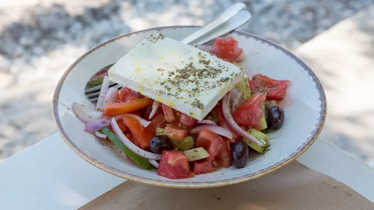 Φέτα vs κατσικίσιο τυρί: Η μεγάλη διαφορά που πρέπει να γνωρίζεις