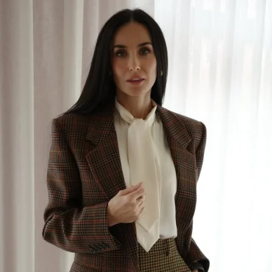 Η Ντέμι Μουρ υιοθέτησε το τέλειο κούρεμα για γυναίκες άνω των 60