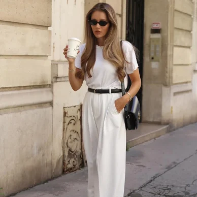 Αμερικανικό μανικιούρ: To δυναμικό comeback του nail trend που “μεσουρανούσε” τη δεκαετία του ’90