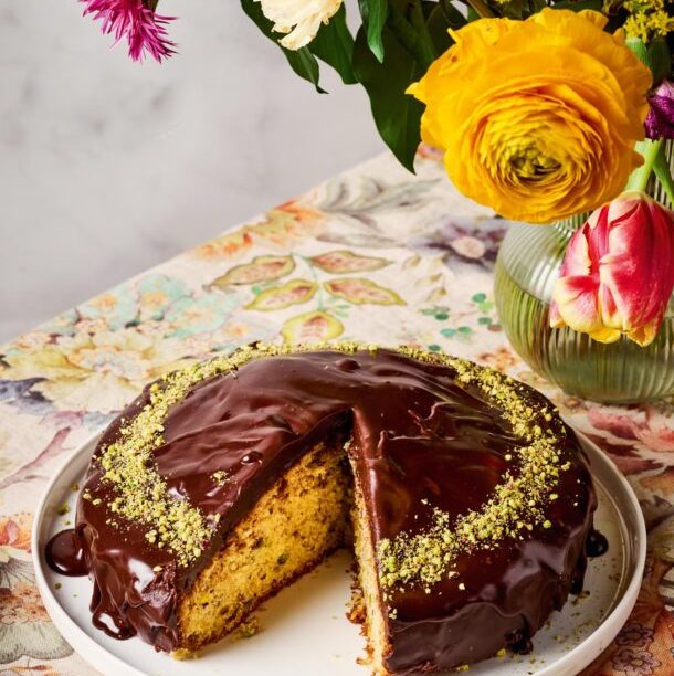 Κέικ φυστικιού με επικάλυψη σοκολάτας, χωρίς γλουτένη