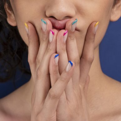 Γιατί πρέπει να διακόπτουμε το ημιμόνιμο μανικιούρ;