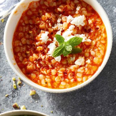 Τραχανάς με πιπεριά Φλωρίνης και  μπούκοβο