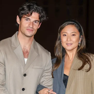 Άσλεϊ Παρκ – Πολ Φόρμαν: Xώρισαν μετά από δύο χρόνια σχέσης οι πρωταγωνιστές του Emily in Paris