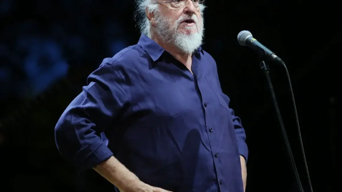 Πέθανε ο Διονύσης Σαββόπουλος