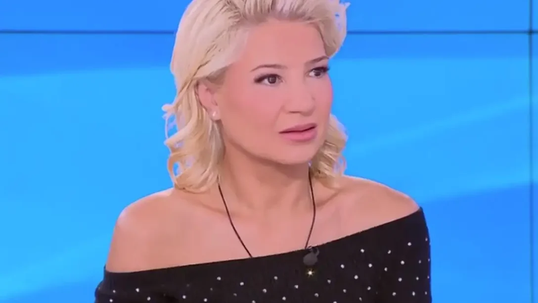 Φαίη Σκορδά: «Ήμουν στον ΣΚΑΪ και έγραφαν ότι θα αλλάξουμε ώρα…