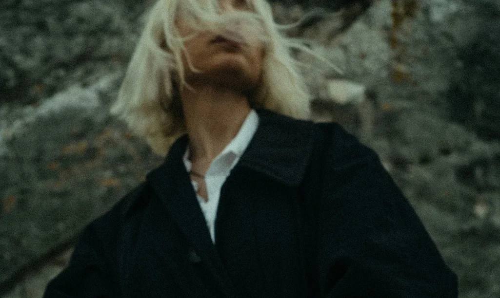 10 φράσεις που χρησιμοποιούν οι άνθρωποι με κρυφές ανασφάλειες