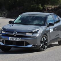 Citroen-C4-1.2-Hybrid-136-hp-4