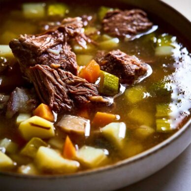 Κρεατόσουπα με οσομπούκο