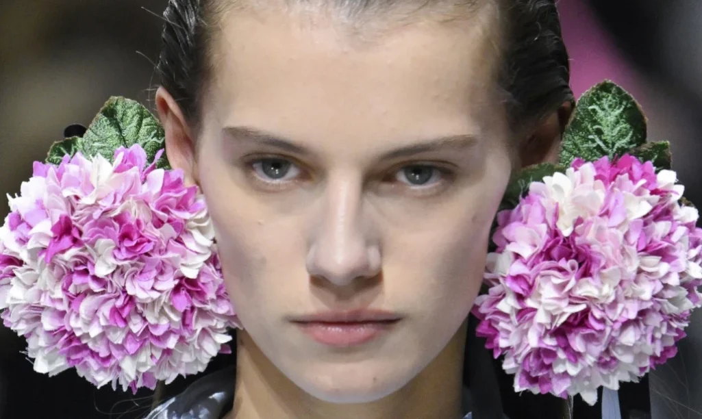 Haute Couture Week SS26: Αυτές είναι οι κυριότερες τάσεις που ανέδειξε η Εβδομάδα Μόδας Υψηλής Ραπτικής