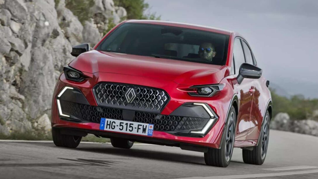 Ήρθε το νέο Renault Clio με τιμή από 20.900 ευρώ