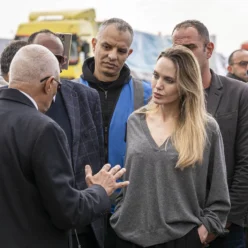 angelina_jolie_rafah2