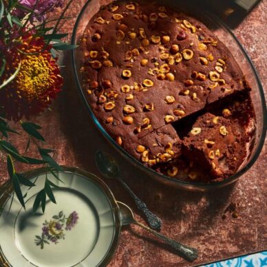 Φουντουκόπιτα με ρούμι και σοκολάτα