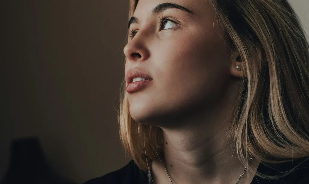 Ποιές συνήθειες αποφέυγουν οι άνθρωποι που φαίνονται νεότεροι