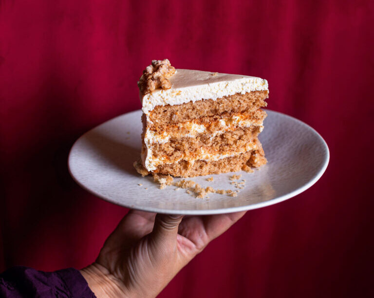 Καρυδόπιτα με τυρί κρέμα από τον Στέλιο Παρλιάρο