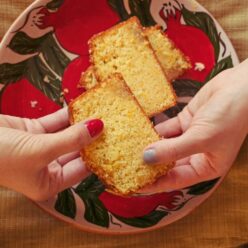 keik-portokaliou-me-giaourti-gastronomos-610×762