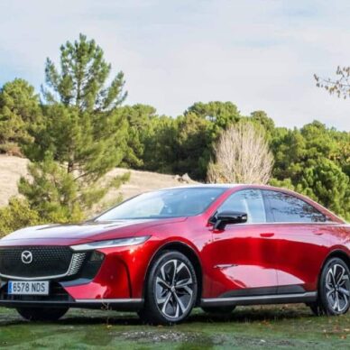 Το Mazda 6e «τσιμπάει» πελάτες από EV δυνάμεις
