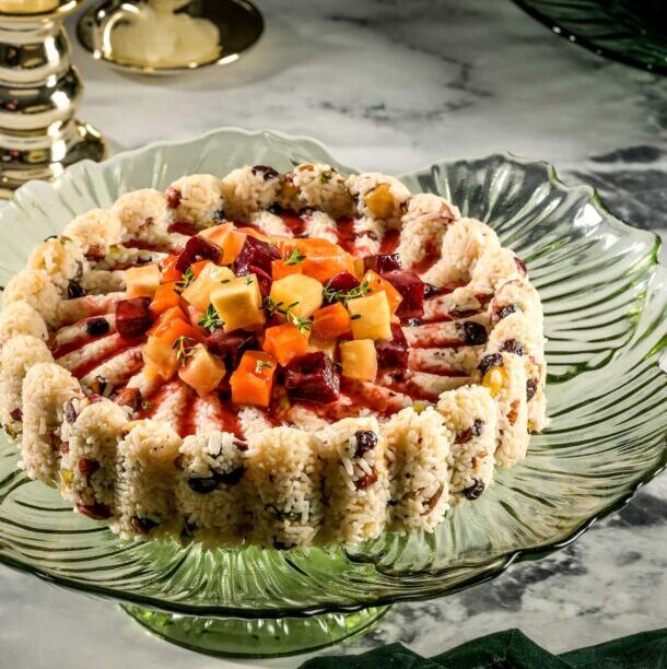 Πιλάφι με ξηρούς καρπούς και μελωμένες χειμωνιάτικες ρίζες