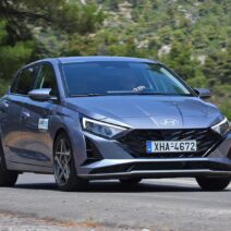 Hyundai-i20-strofi