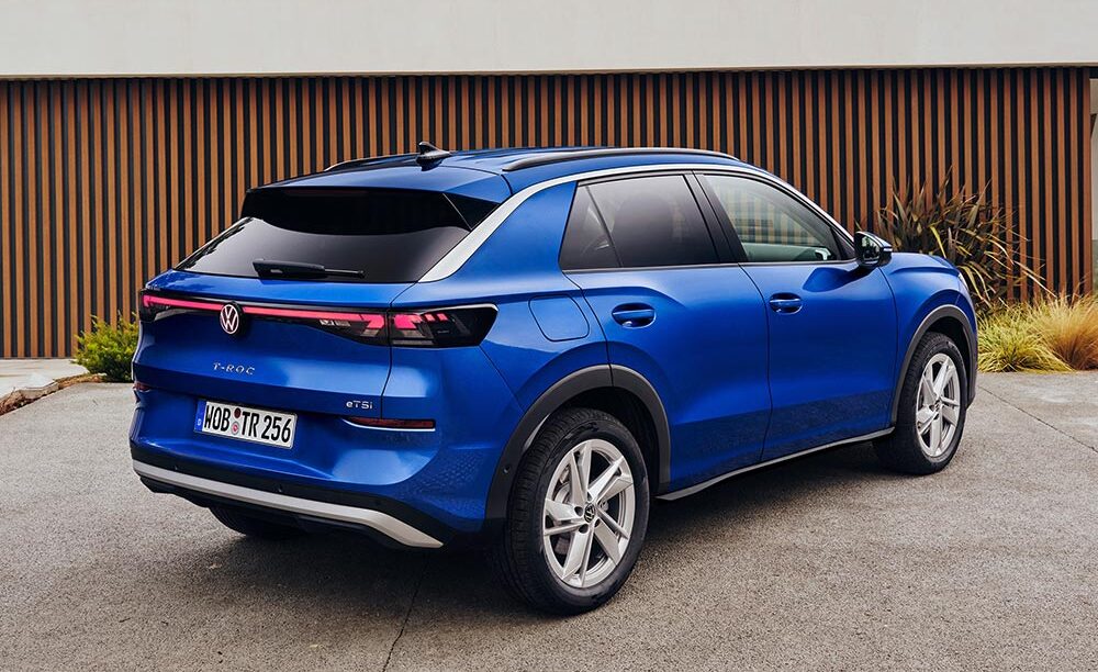 Με τιμή από 28.590 ευρώ το νέο VW T-Roc