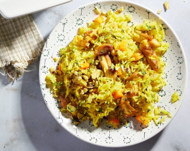 Πιλάφι αρωματικό, με κοτόπουλο και κρόκο Κοζάνης