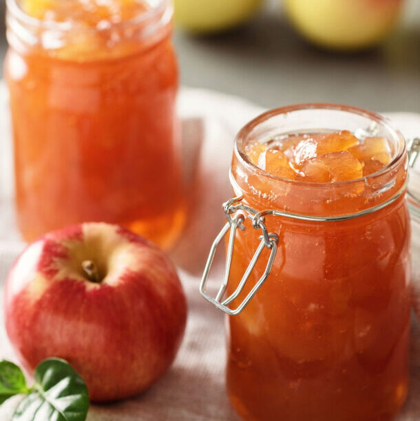 Μαρμελάδα μήλο με μπράντι έτοιμη σε 15 λεπτά