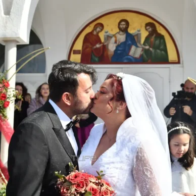 Παντρεύτηκαν η Μπάγια Αντωνοπούλου και ο Νίκος Κώτσης λιγο πριν γίνουν γονείς για πρώτη φορά – Φωτογραφίες