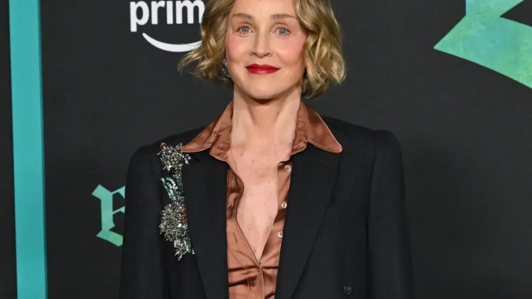 Sharon Stone: Η «ανανεωμένη» εμφάνισή της προκάλεσε σύγχυση – Πώς αντέδρασαν οι fans;