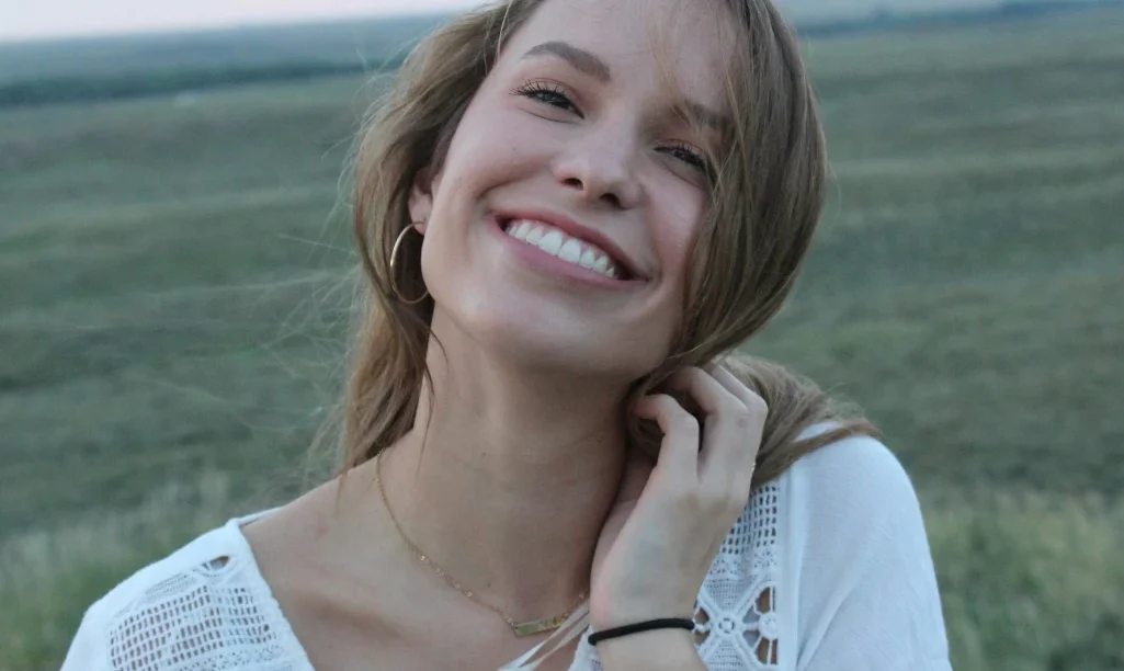 Οι άνθρωποι που φαίνονται νεότεροι από την ηλικία τους δεν είναι απλώς γενετικά τυχεροί