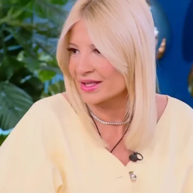 Η Φαίη Σκορδά επιβεβαιώνει on air για πρώτη φορά τον γάμο της με τον Αλέξανδρο Αθανασιάδη