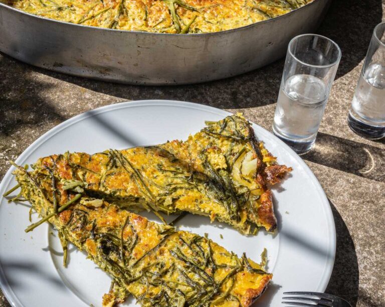 Ο καιρός των σπαραγγιών φέρνει την πιο ωραία ομελέτα