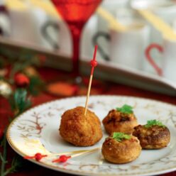 patatokroketes-me-tarama-kai-faskomilo-gastronomos-610×762