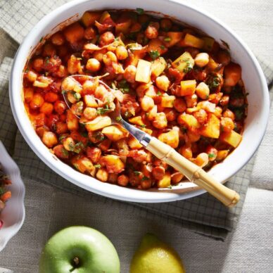 Ρεβυθάδα με μήλα και σέλινο