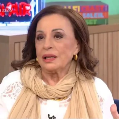 Χάρις Αλεξίου για την περίοδο που «έχασε» τη φωνή της: «Πήγα σε Γάλλο γιατρό και μου είπε ότι είναι ψυχολογικό»