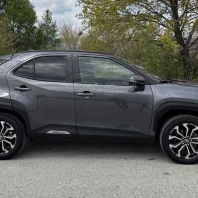 Toyota Yaris Cross Hybrid με 31.000 χλμ.