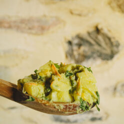 patatosalata-me-diafora-san-rosiki-me-nistisimi-magioneza-avokanto-gastronomos-768×960