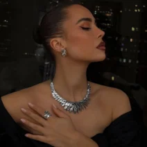 αμυγδαλωτα-νυχια-μπεζ