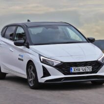 Hyundai-i20-FL-kinisi (1)