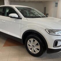 VW-T-Roc-2025-7