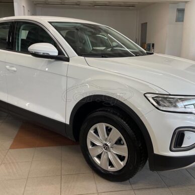 «Ξέμεινε» καινούργιο VW T-Roc του 2025 με 24.900 ευρώ