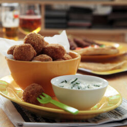 kroketes_kotopoulou_saltsa_giaourtiou_DRAKO-610×762